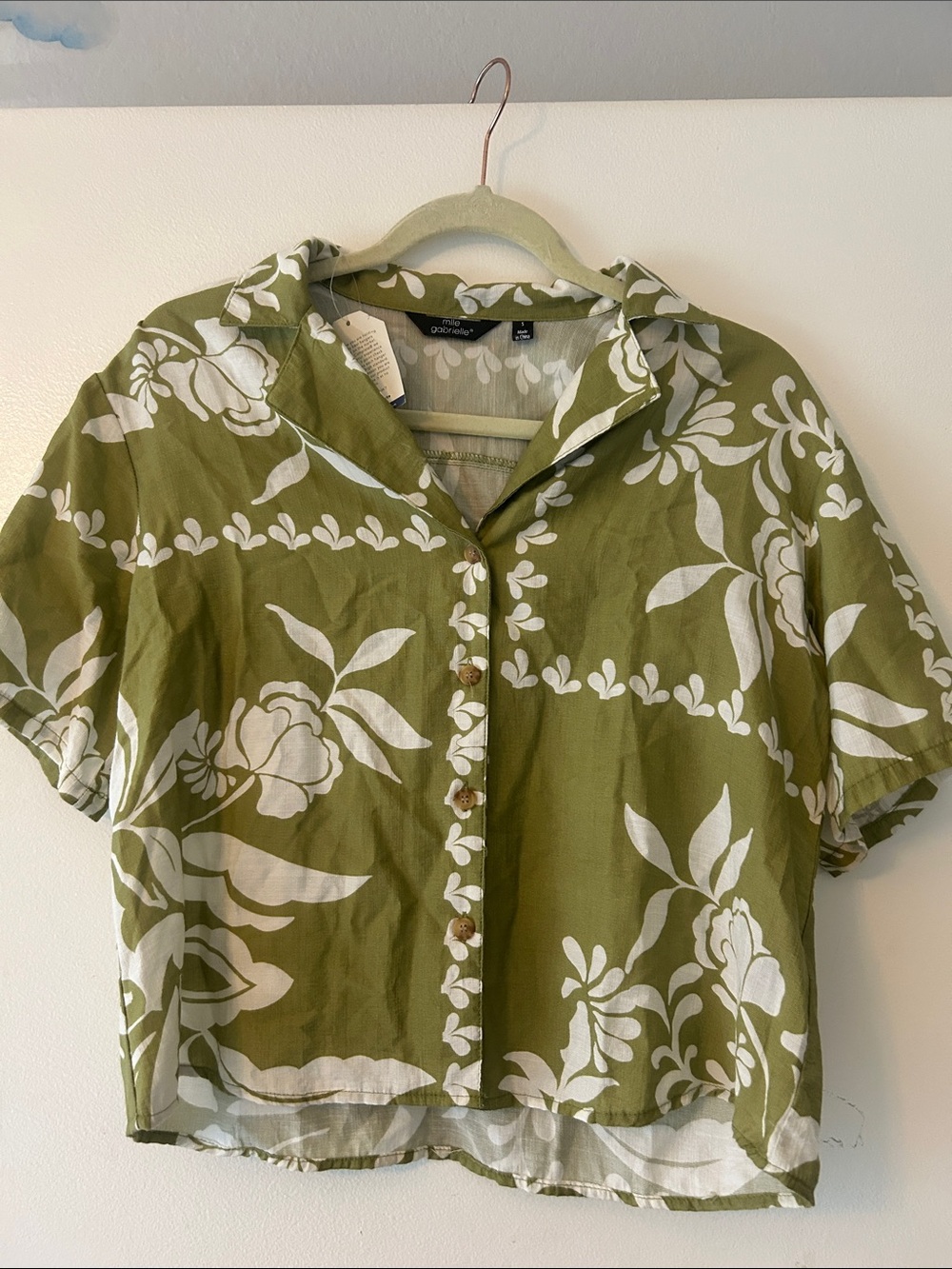 Olive Green & White Floral Button-Front Crop Shirt